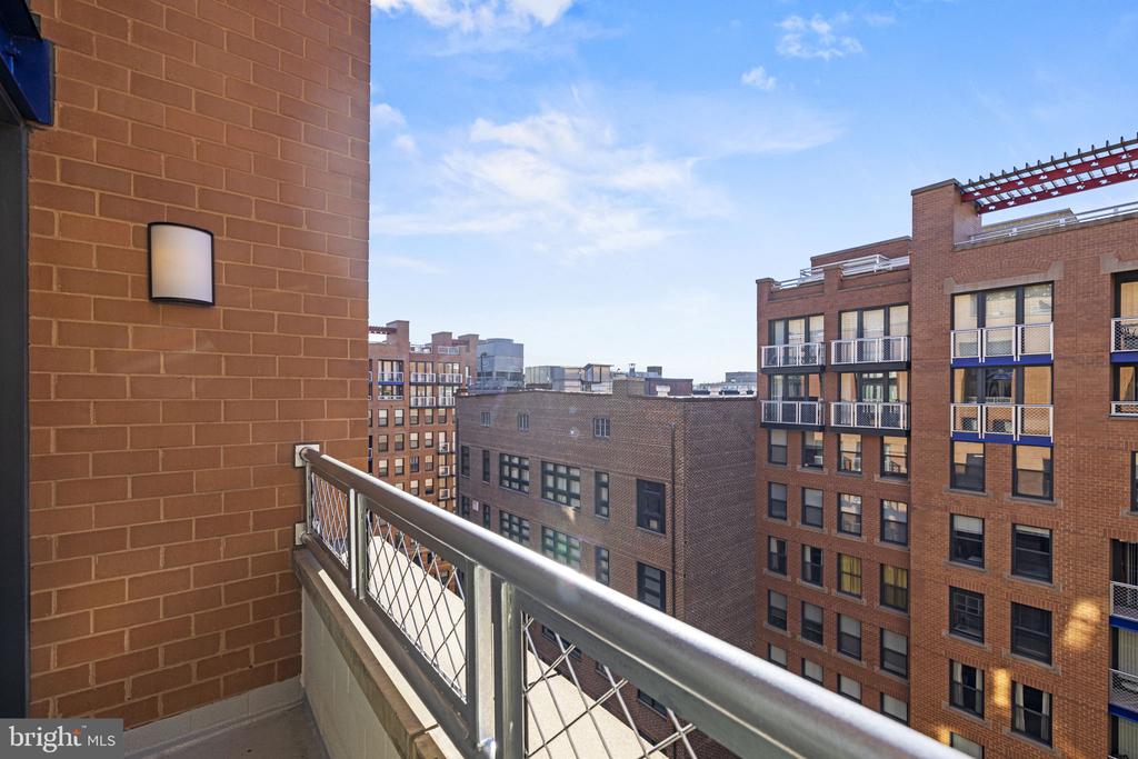 616 E E STREET NW Unit: 1152