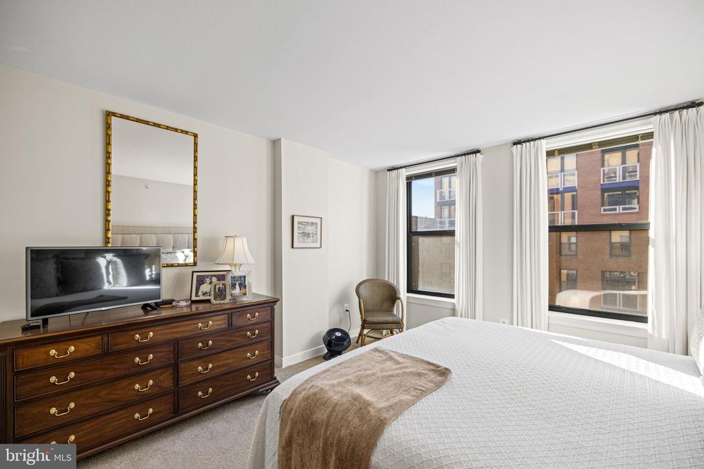 616 E E STREET NW Unit: 1152