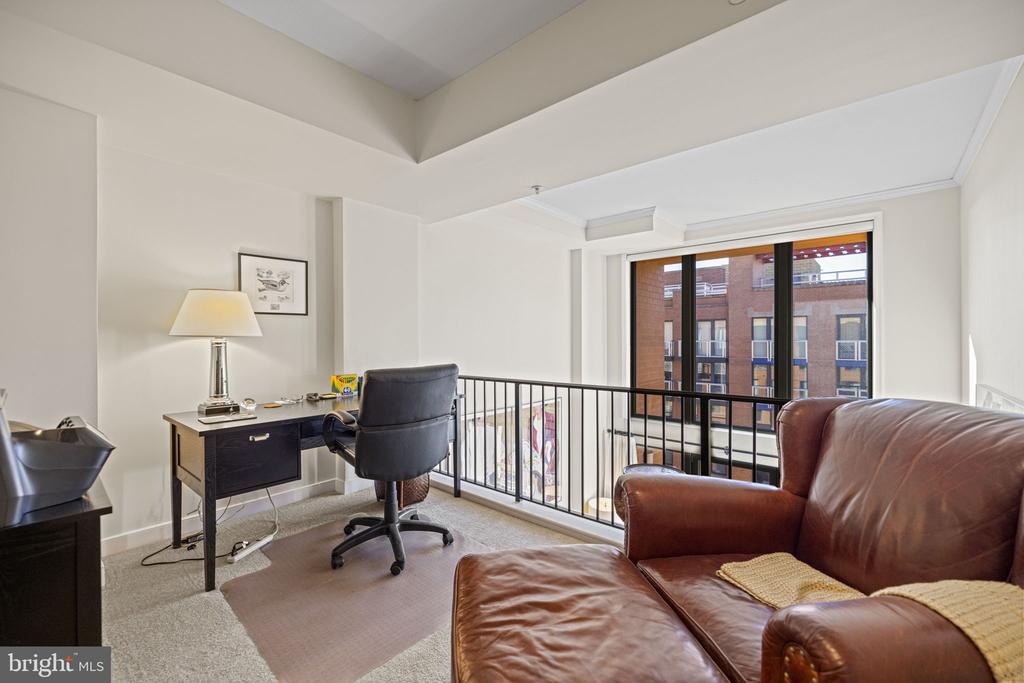 616 E E STREET NW Unit: 1152