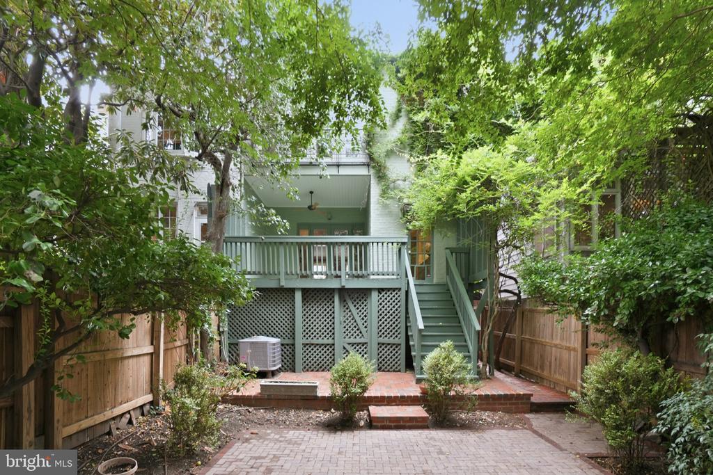 1241 33RD STREET NW