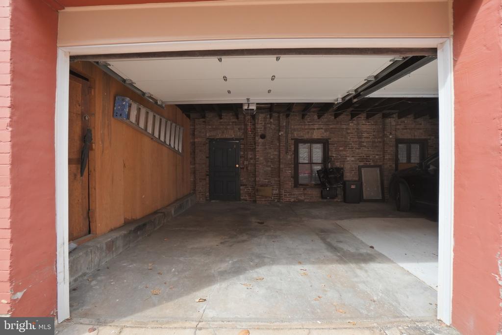 1241 33RD STREET NW