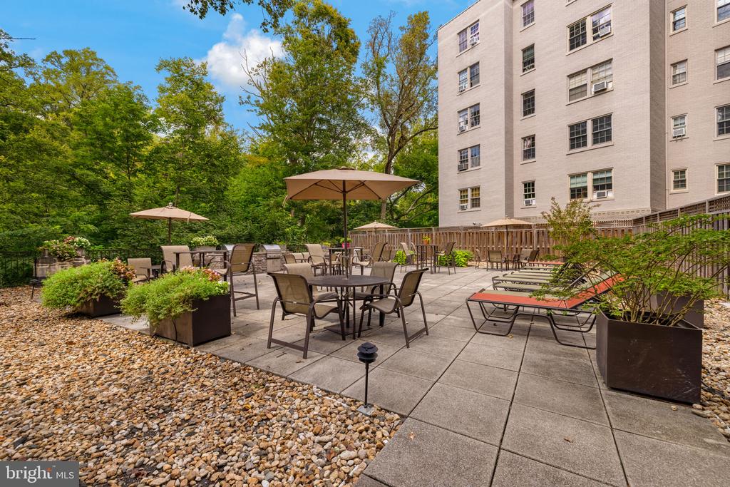 2737 DEVONSHIRE PLACE NW Unit: 322