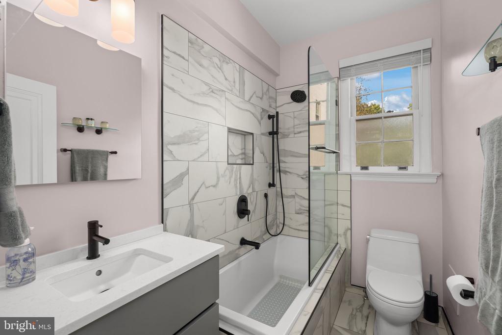 2737 DEVONSHIRE PLACE NW Unit: 322