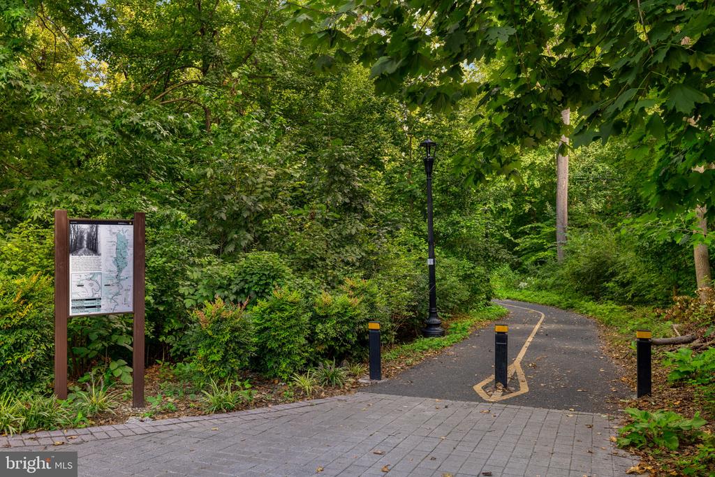 2737 DEVONSHIRE PLACE NW Unit: 322