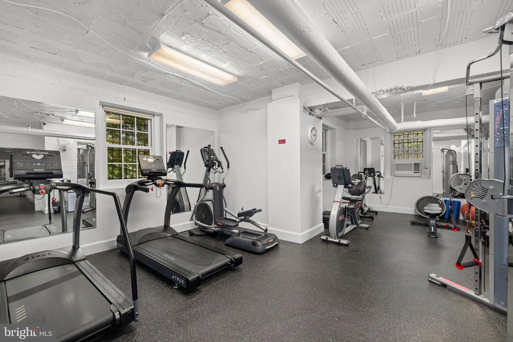 2737 DEVONSHIRE PLACE NW Unit: 322