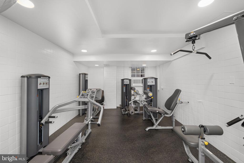 2737 DEVONSHIRE PLACE NW Unit: 322