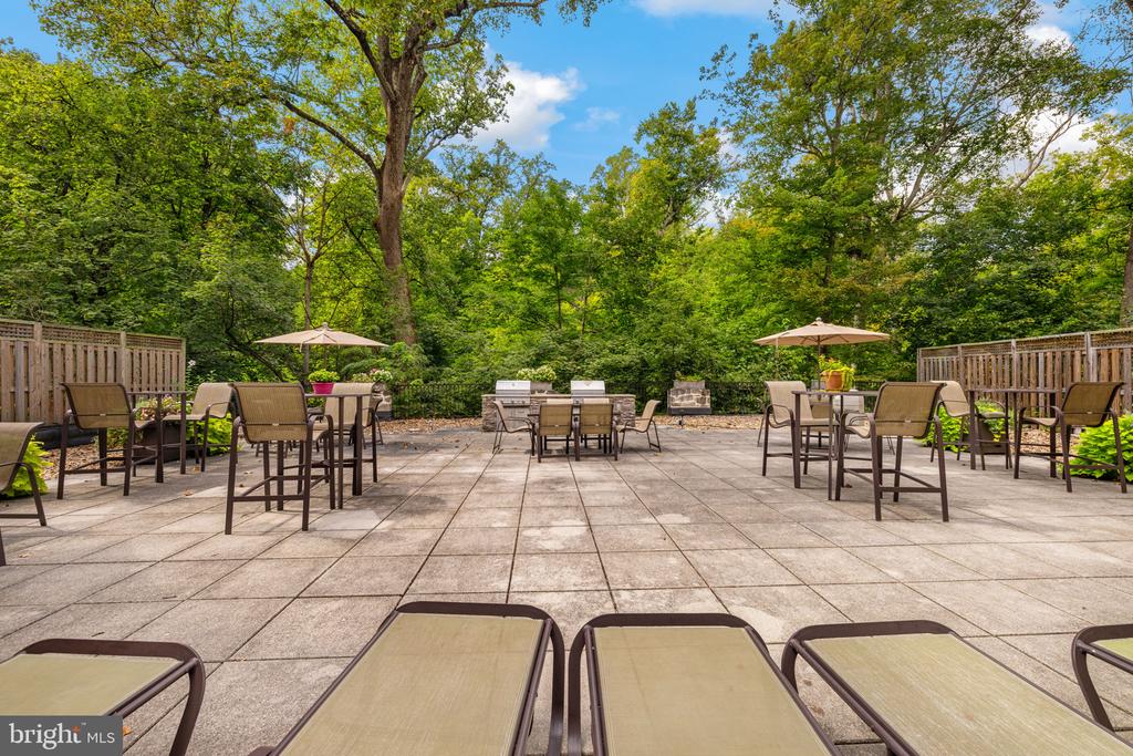2737 DEVONSHIRE PLACE NW Unit: 322