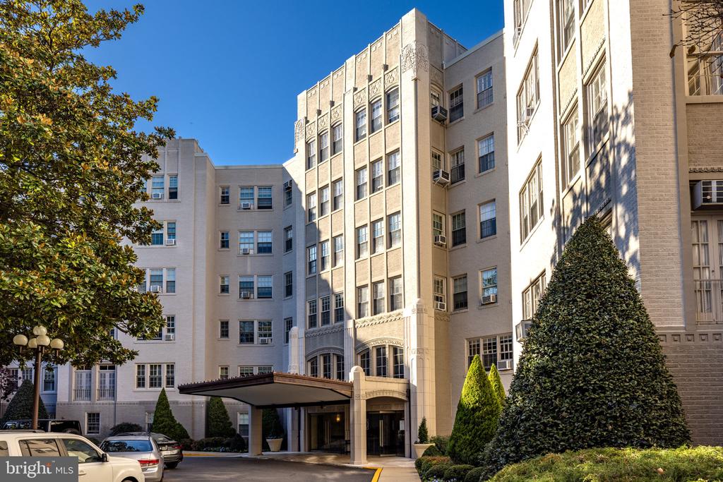 2737 DEVONSHIRE PLACE NW Unit: 322