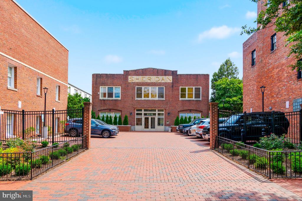 2516 Q STREET NW Unit: 209