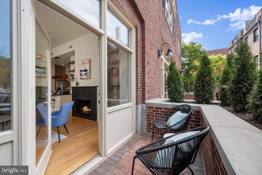 2516 Q STREET NW Unit: 209