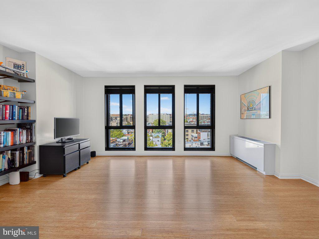 1280 21ST STREET NW Unit: 806