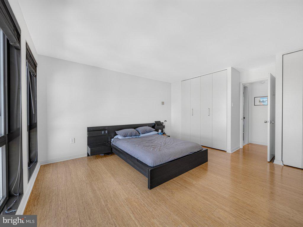1280 21ST STREET NW Unit: 806