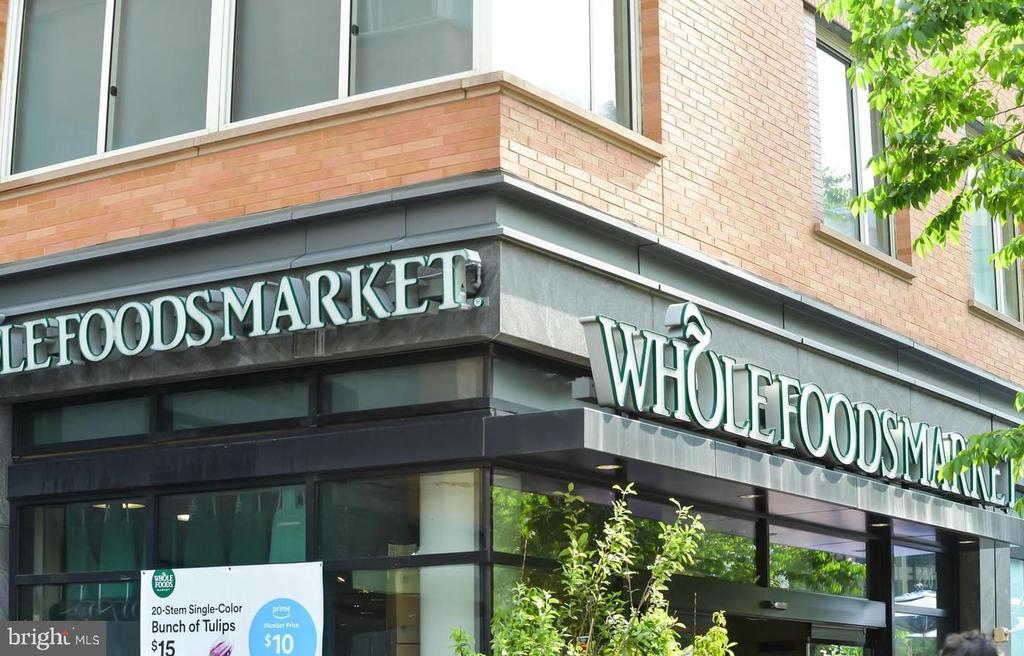 2425 L STREET NW Unit: 520