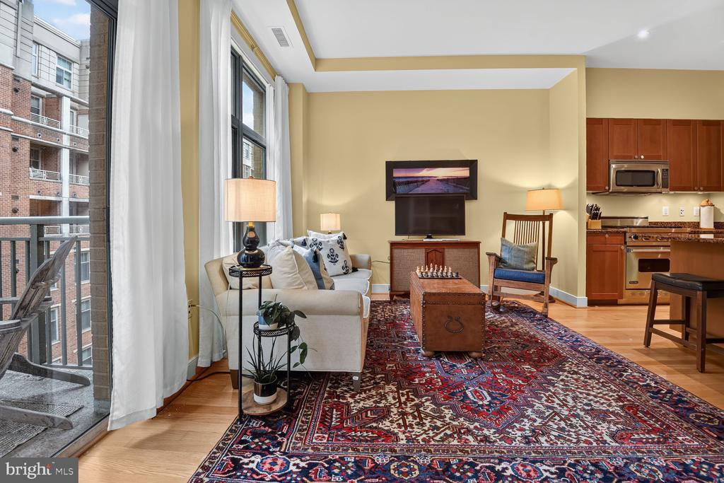 2425 L STREET NW Unit: 520