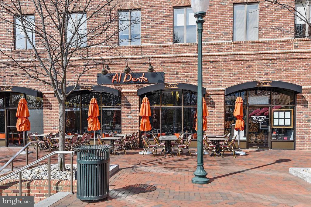 4201 CATHEDRAL AVENUE NW Unit: 306E
