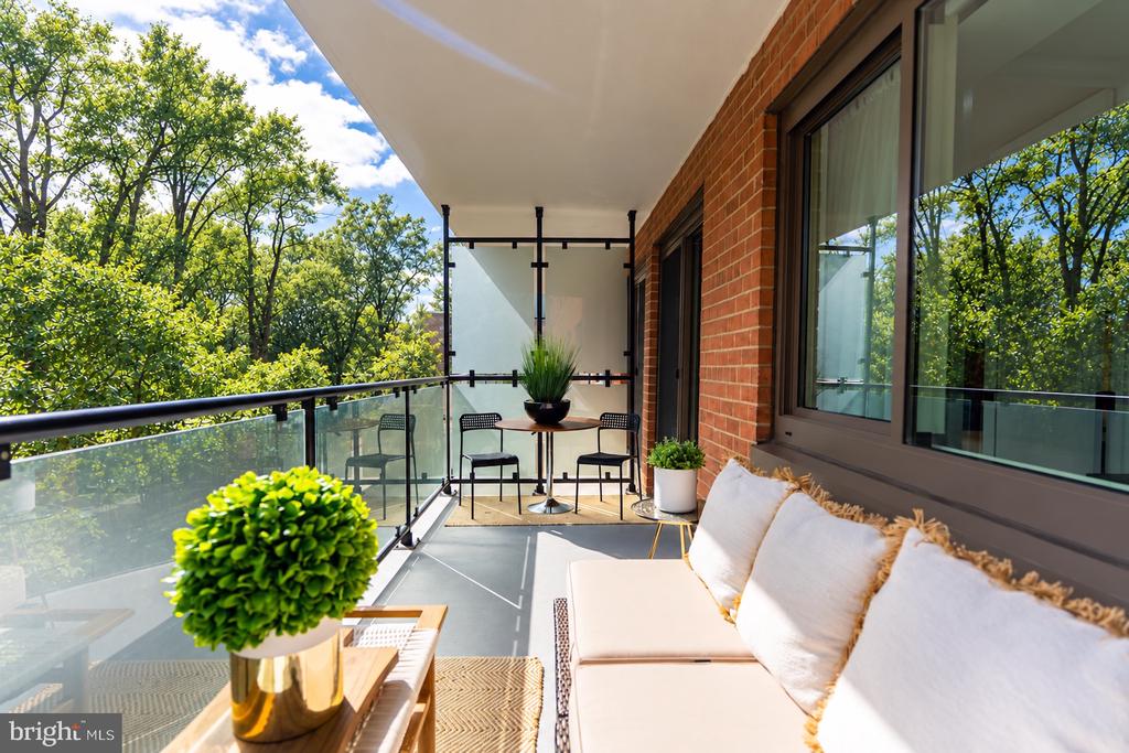4201 CATHEDRAL AVENUE NW Unit: 306E
