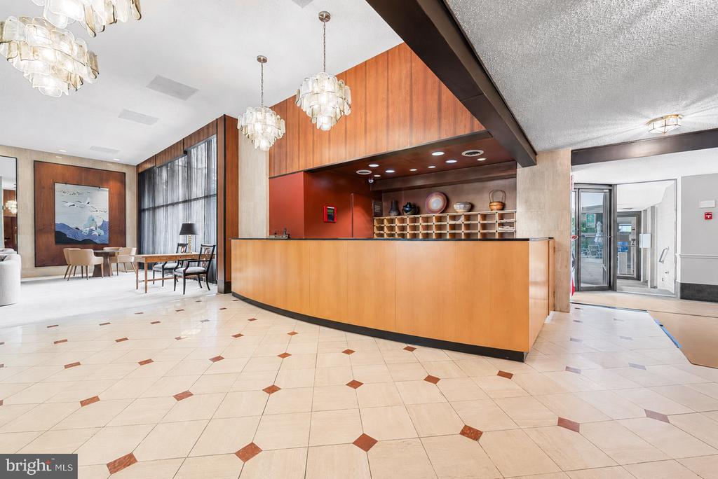 800 25TH STREET NW Unit: 1001