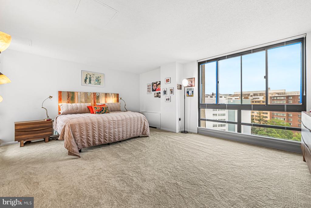 800 25TH STREET NW Unit: 1001