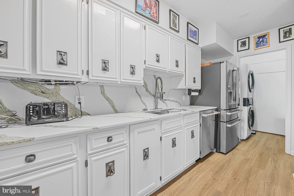 800 25TH STREET NW Unit: 1001