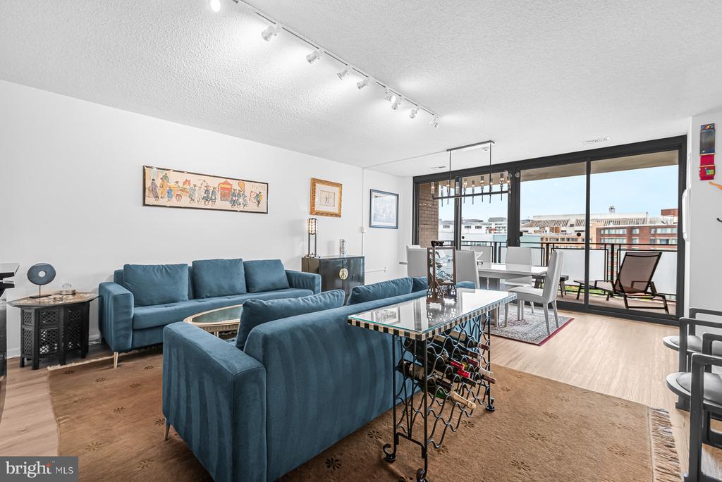 800 25TH STREET NW Unit: 1001