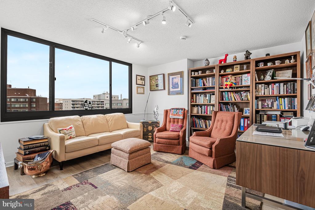 800 25TH STREET NW Unit: 1001