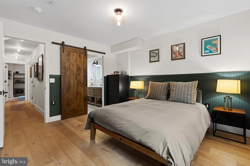 770 GIRARD STREET NW Unit: 1E