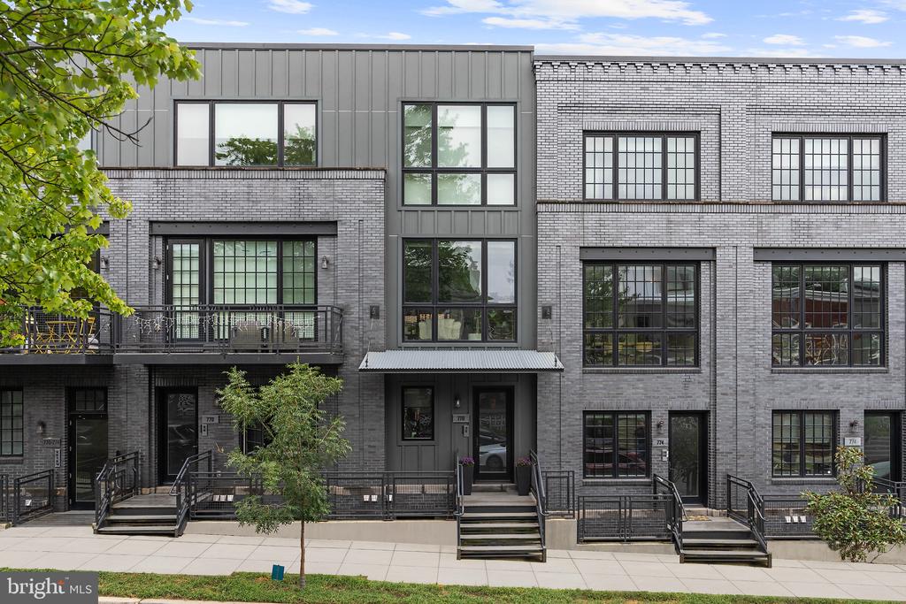 770 GIRARD STREET NW Unit: 1E