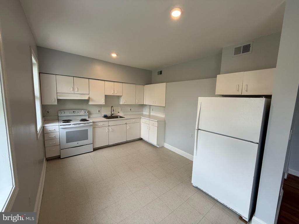 2201 15TH STREET NW Unit: 303