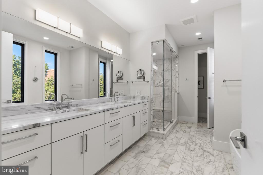 1600 13TH STREET NW Unit: A