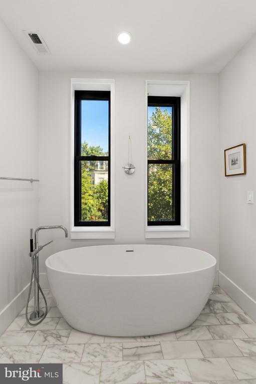 1600 13TH STREET NW Unit: A