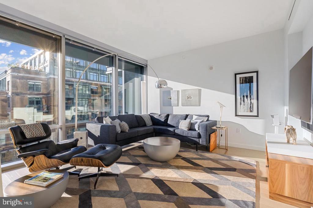 1111 24TH STREET NW Unit: 53