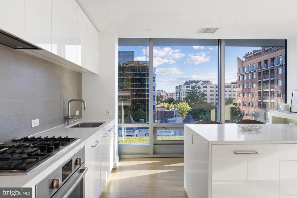 1111 24TH STREET NW Unit: 53