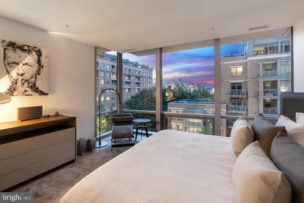 1111 24TH STREET NW Unit: 53
