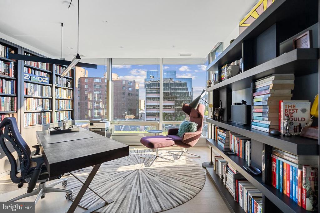 1111 24TH STREET NW Unit: 53