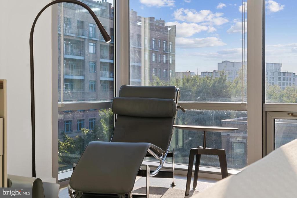 1111 24TH STREET NW Unit: 53