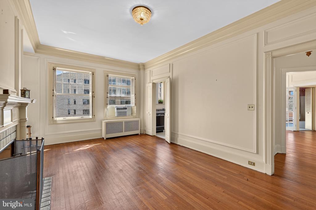 1901 NW WYOMING AVENUE NW Unit: 52