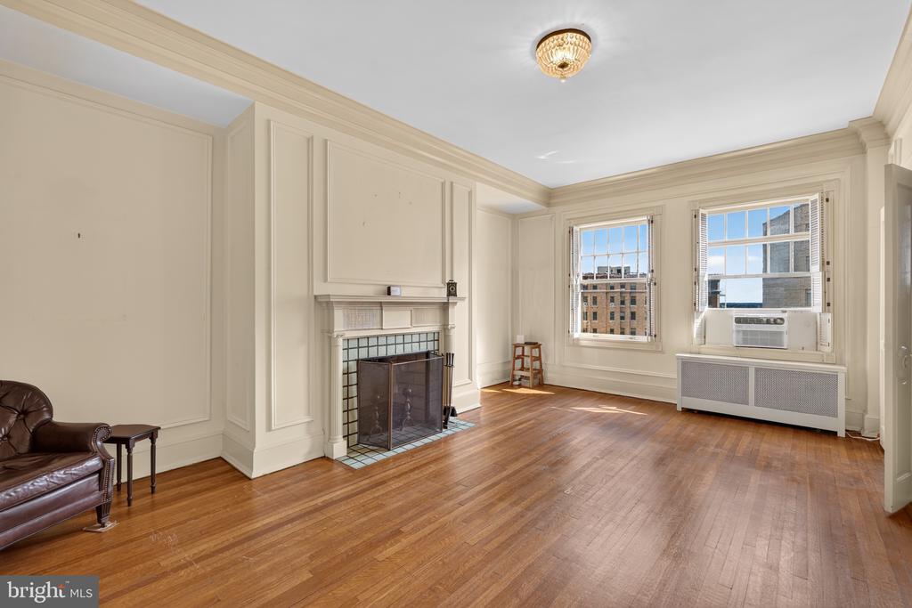 1901 NW WYOMING AVENUE NW Unit: 52