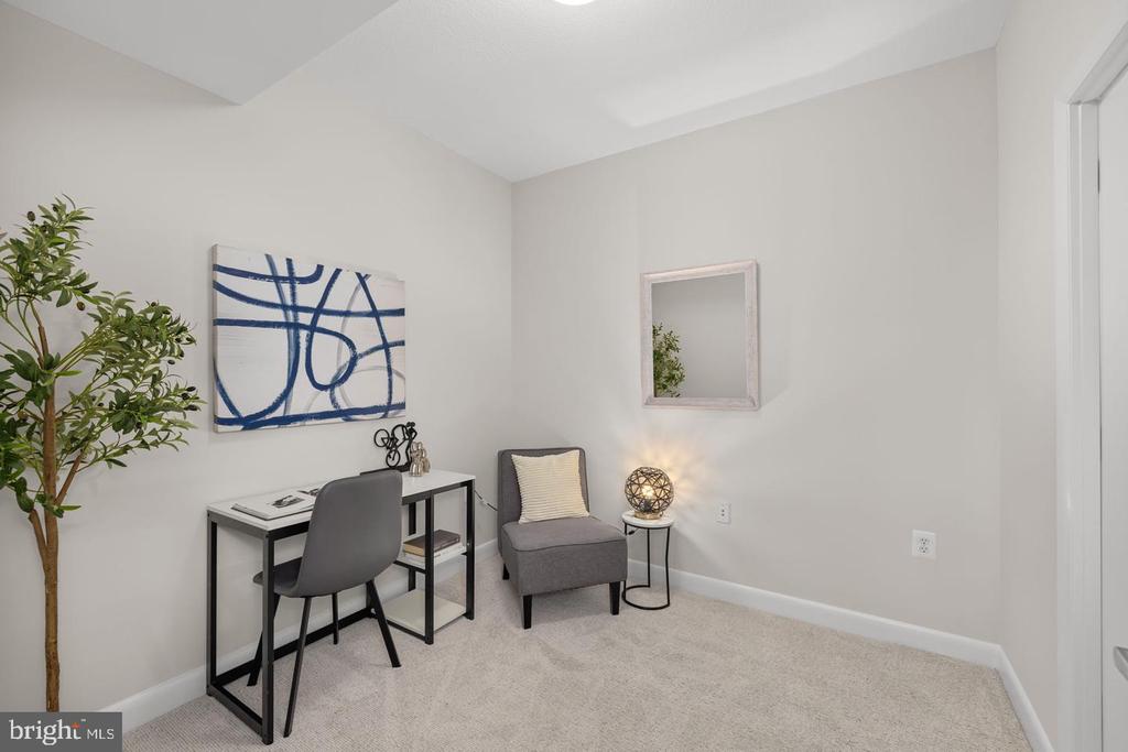400 MASSACHUSETTS AVENUE NW Unit: 1012
