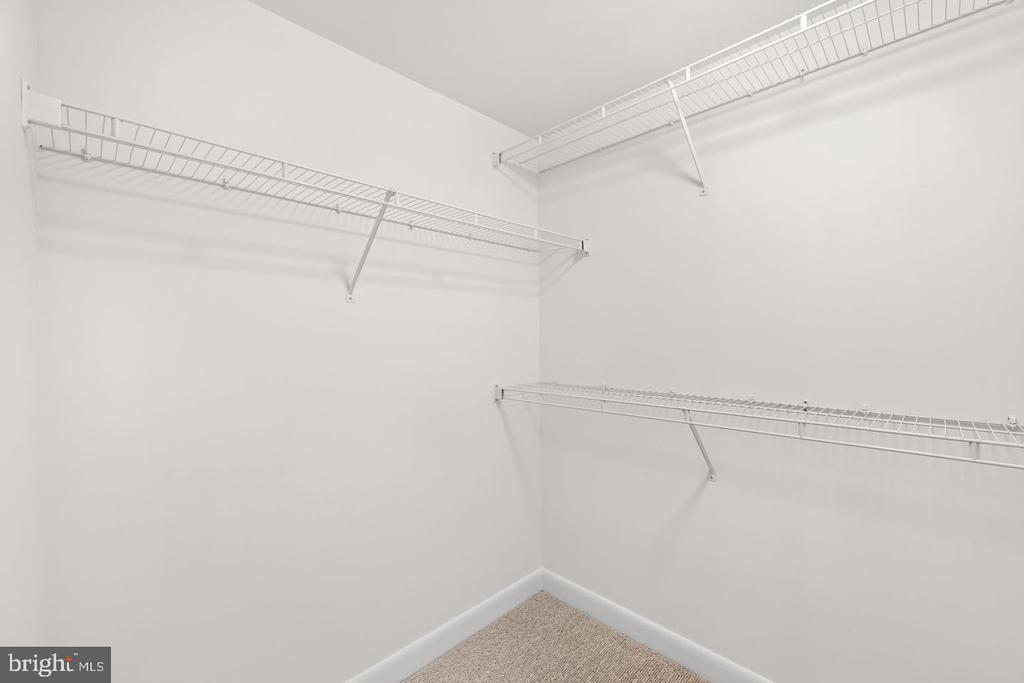 400 MASSACHUSETTS AVENUE NW Unit: 1012