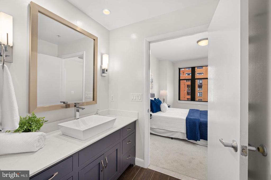 400 MASSACHUSETTS AVENUE NW Unit: 1012