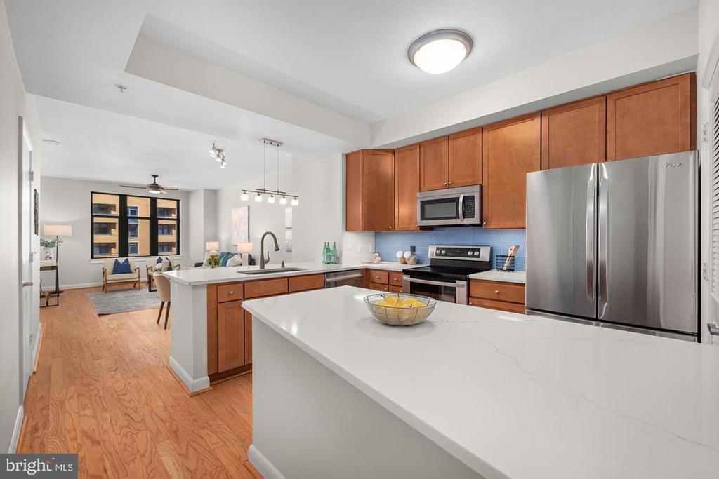 400 MASSACHUSETTS AVENUE NW Unit: 1012