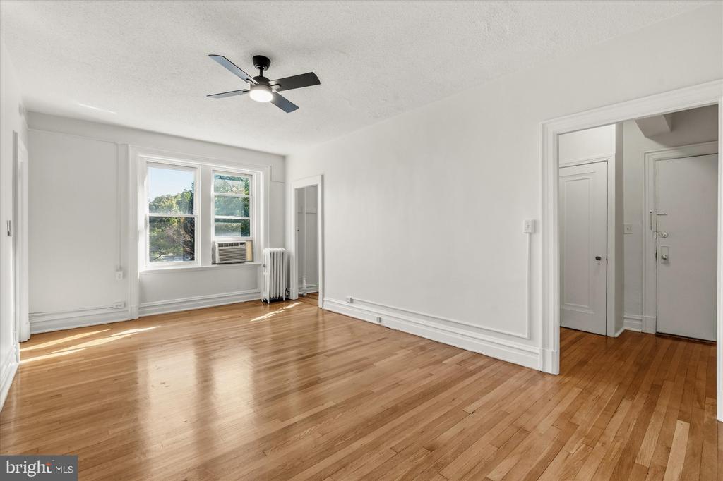 2456 20TH STREET NW Unit: 303