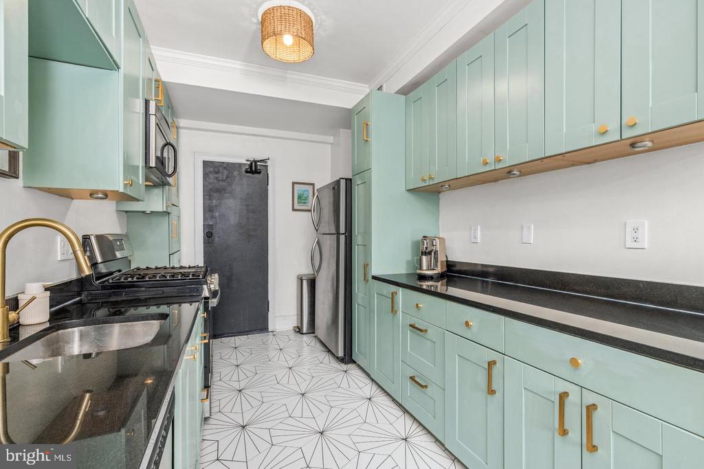 4707 CONNECTICUT AVENUE NW Unit: 107