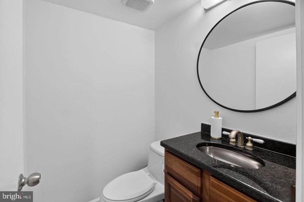 2311 M STREET NW Unit: 701