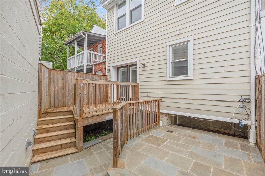 1324 BUCHANAN STREET NW