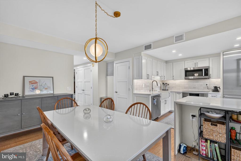 3101 NEW MEXICO AVENUE NW Unit: 816