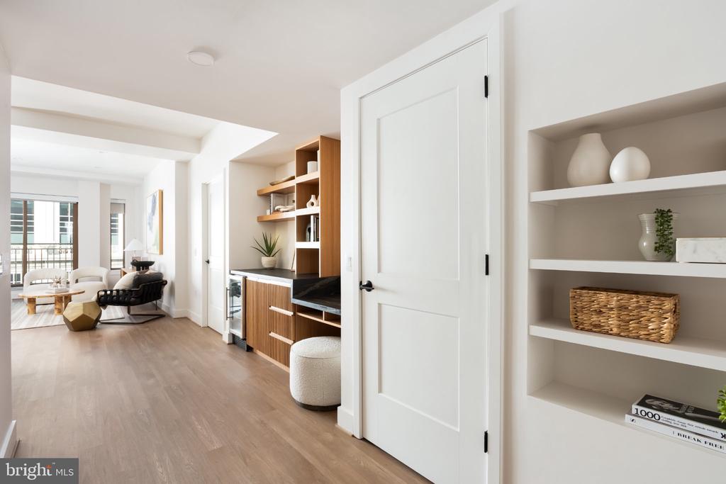1425 NEW YORK AVENUE NW Unit: 1307/ VARIES