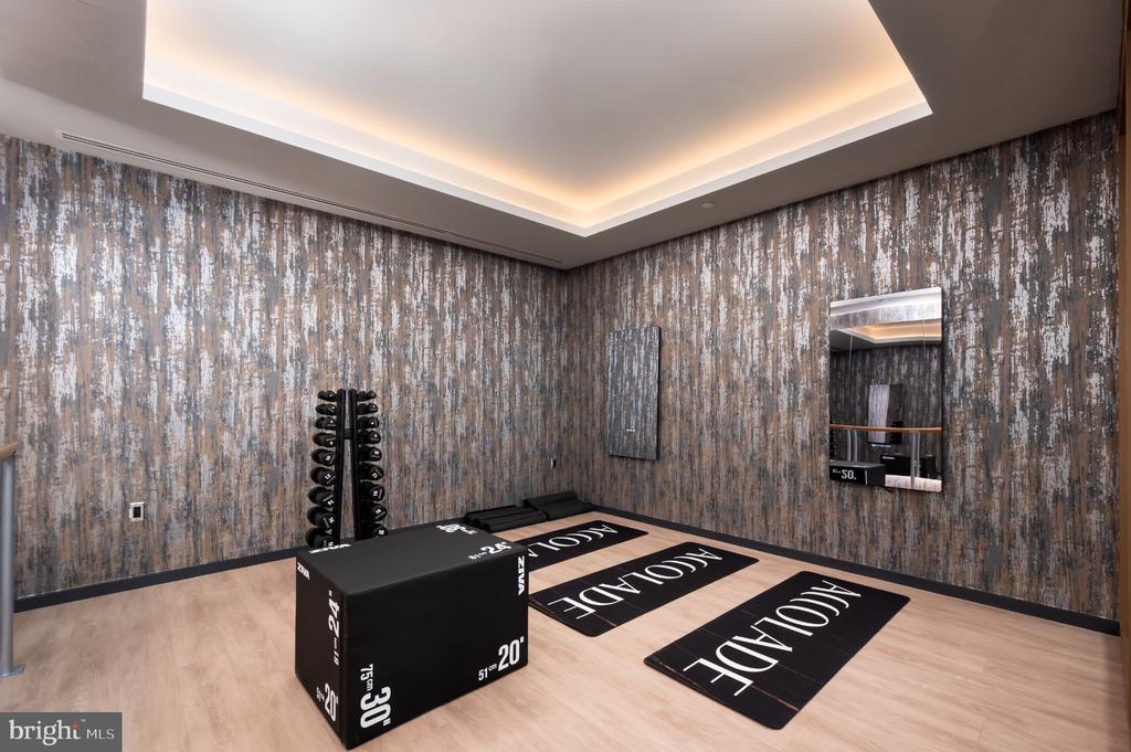 1425 NEW YORK AVENUE NW Unit: 1307/ VARIES