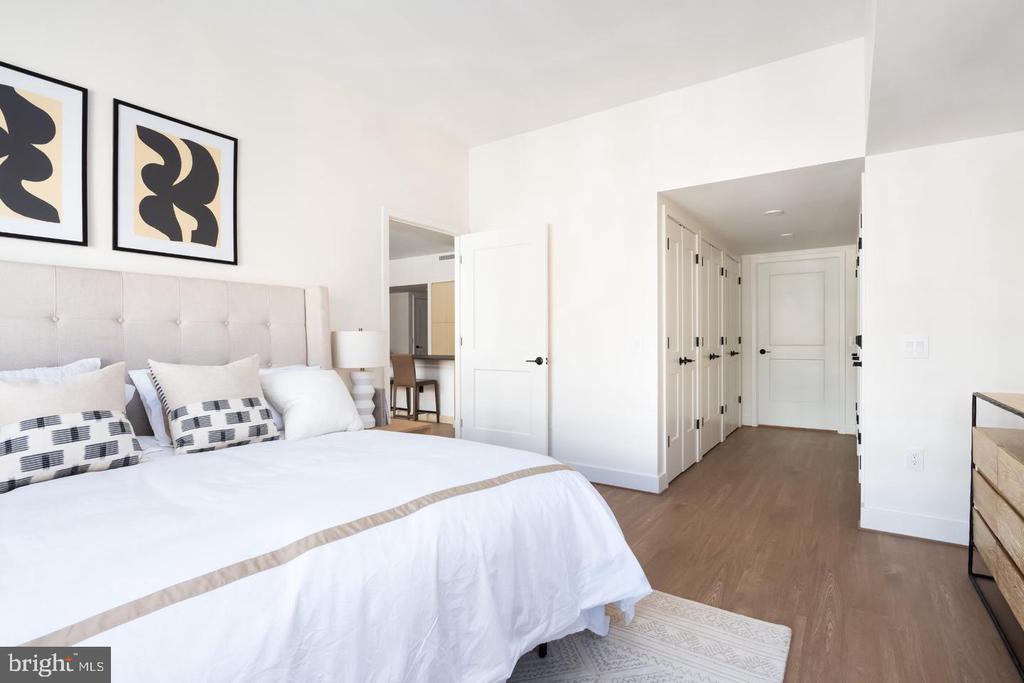 1425 NEW YORK AVENUE NW Unit: 1208/ VARIES