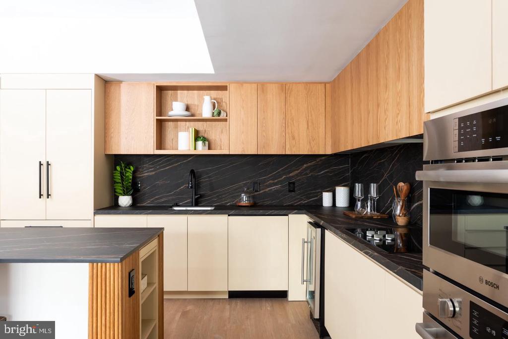 1425 NEW YORK AVENUE NW Unit: 1208/ VARIES